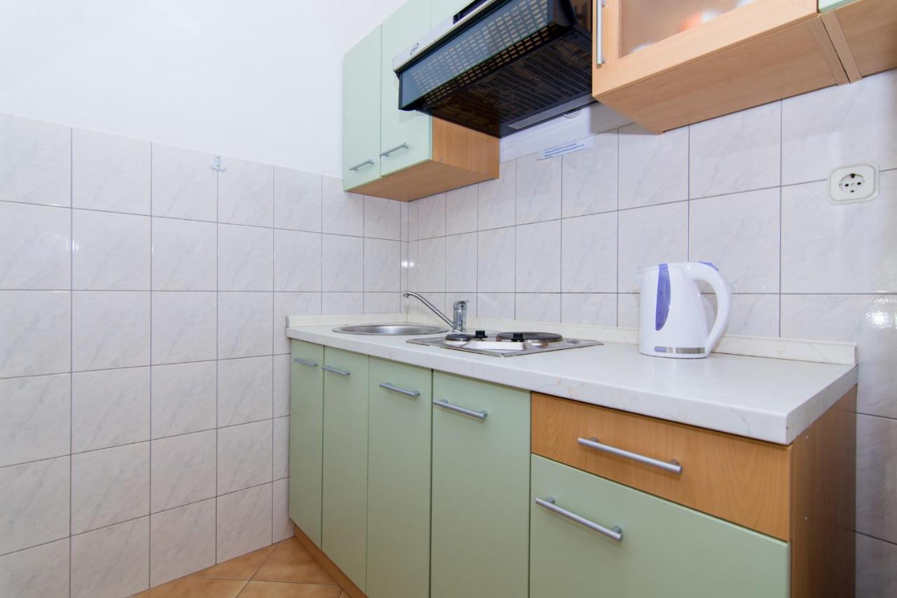 Holidays Apartments Slanada With Terrace And Sea View, Near The Beach & Town Trogir, Free Parking, Quiet Place On Peninsula Ciovo מראה חיצוני תמונה